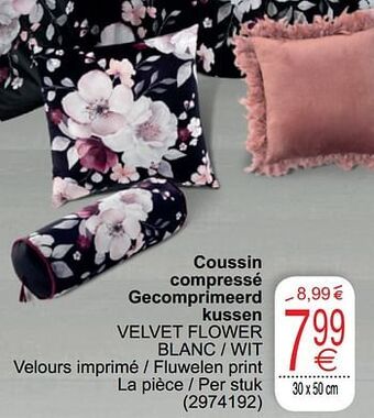 Cora Coussin compressé gecomprimeerd kussen velvet flower blanc - wit aanbieding
