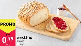 ALDI Vers wit brood aanbieding