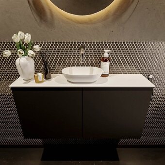 Sawiday Mondiaz Fowy toiletmeubel 100x50x23cm urban mat 0 kraangaten wasbak: midden 2 deuren solid surface met blad MDF kleur wasbak: aanbieding