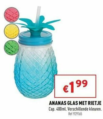 Ananas glas met rietje
