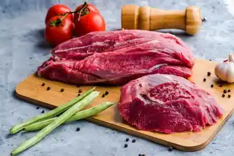 Barracão Supermercado Músculo bovino traseiro balcão kg oferta