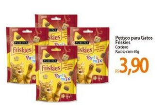 Atacadão Petisco para gatos Friskies 40g oferta