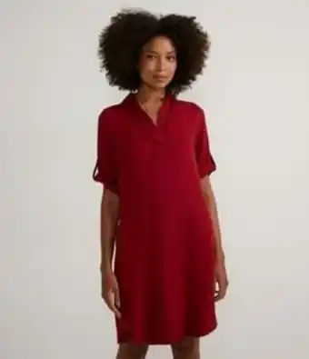 Vestido curto em viscose com bolsos e sem estampa