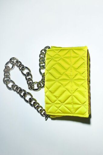 Bolsa de ombro acolchoada neon