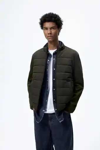 ZARA Jaqueta técnica acolchoada oferta