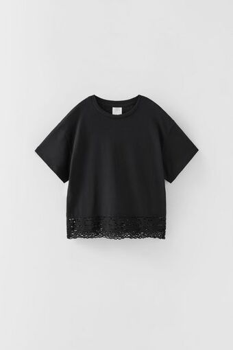 ZARA Camiseta com bordados oferta