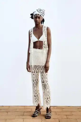 ZARA Calça de crochê oferta
