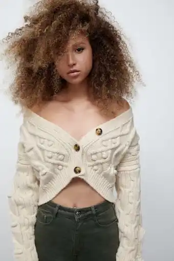 ZARA Casaco de tricô com ponto trança oferta
