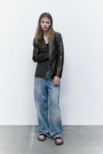 ZARA Blazer de poliuretano oferta