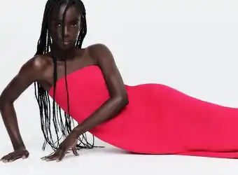 ZARA Vestido de tricô com decote reto oferta