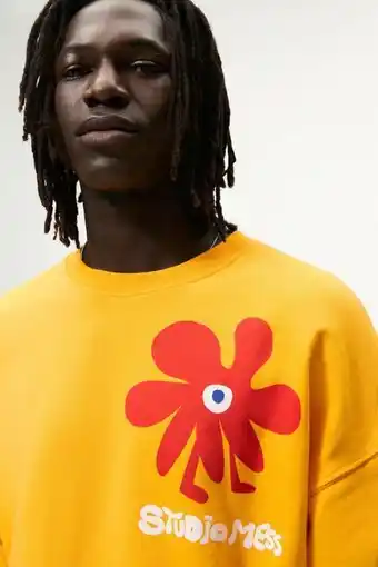 ZARA Moletom estampado com símbolos oferta
