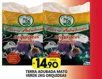 Terra adubada mato verde orquideas