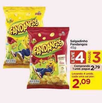 Carrefour Salgadinho fandangos leve 4 pague 3 oferta