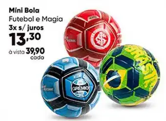Mini bola futebol e magia