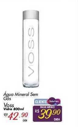 Água mineral sem gás voss vidro
