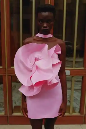 ZARA Vestido curto com volume limited edition oferta
