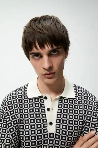 ZARA Camisa polo de tricô com jacquard geométrico oferta