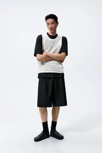 ZARA Bermuda wide fit com linho oferta