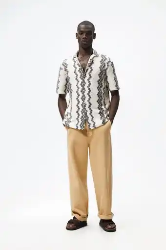 ZARA Camisa com textura de crochê oferta