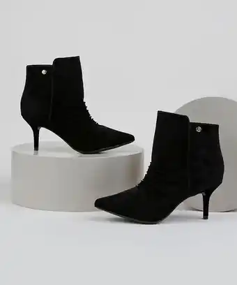 C&A Bota feminina via uno bico fino cano curto salto fino preta oferta