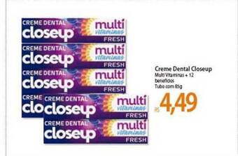 Atacadão Creme dental closeup oferta