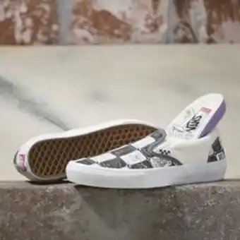 Vans Tênis skate slip-on vans x daniel johnston raven oferta