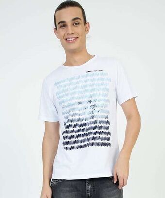 Marisa Camiseta masculina estampa frontal manga curta oferta