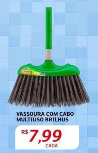 Assaí Atacadista VASSOURA COM CABO MULTIUSO BRILHUS oferta