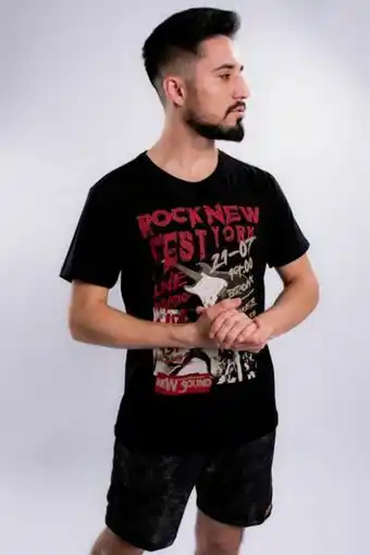 Camiseta masculina manga curta preta estampa rock
