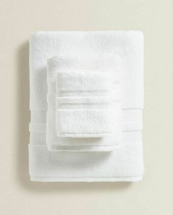 ZARA HOME Toalha rebordo duplo extrassuave oferta