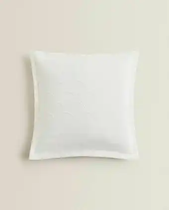 ZARA HOME Almofada com pontinhos e ondas oferta