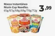 Massa instantâneo nissin cup noodles.