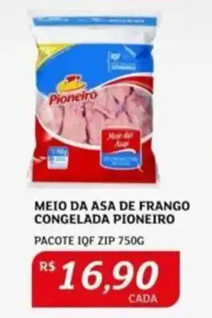 Assaí Atacadista MEIO DA ASA DE FRANGO CONGELADA PIONEIRO PACOTE IQF ZIP 750G oferta