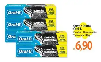 Atacadão Creme Dental Oral-B Carvão + Bicarbonato Tubo com 140g oferta