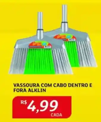 Assaí Atacadista VASSOURA COM CABO DENTRO E FORA ALKLIN oferta