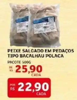 Peixe salgado em pedaços tipo bacalhau polaca