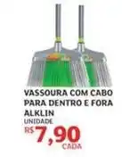 Assaí Atacadista Alklin - vassoura com cabo para dentro e fora oferta