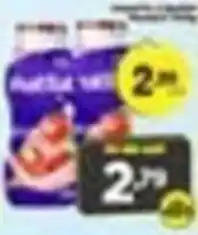 Amarelinha supermercados Yogurt natural sabor morango oferta