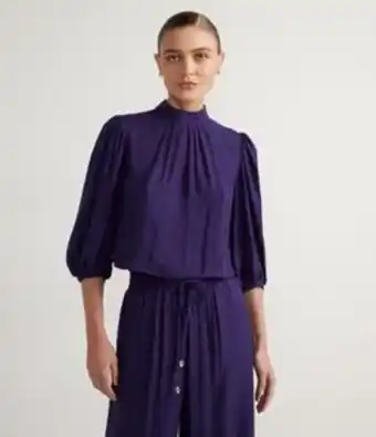 Renner Blusa em jacquard com gola alta e manga bufante oferta