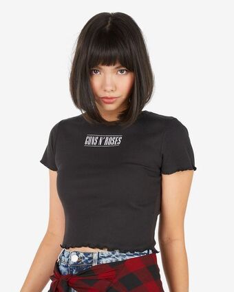Riachuelo Camiseta cropped feminina manga curta guns n' roses preto riachuelo oferta