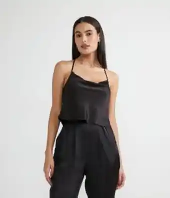 Renner Blusa regata cropped em cetim com decote degagê oferta