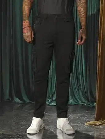 SheIn Men solid flap pocket jeans offer