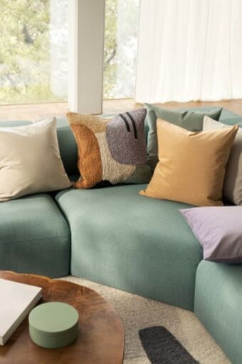 H&M Cotton velvet cushion cover offer