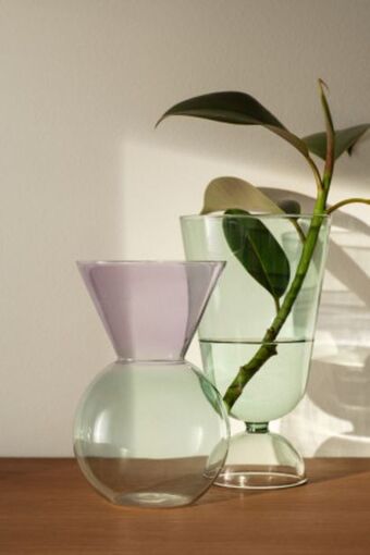 H&M Large glass vase offer