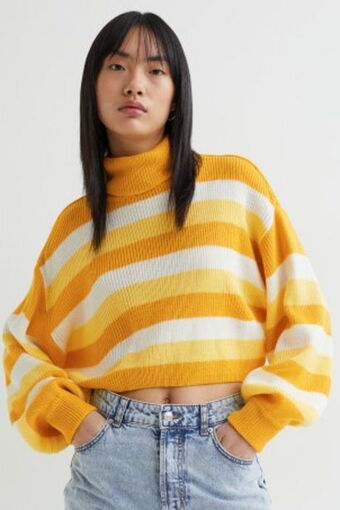 H&M Rib-knit turtleneck sweater offer