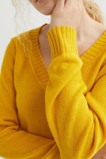 H&M Short sweater offer