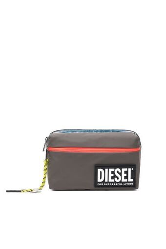 Belt bag in ripstop and coated fabrics