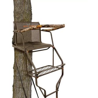 Canadian Tire Rifleman 1.5 18' ladder stand offer