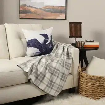 Giant Tiger Nemcor photoreal canvas cushion, 18-in. offer