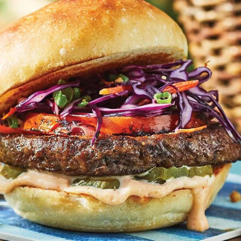 M & M Food Market Sirloin beef burgers offer